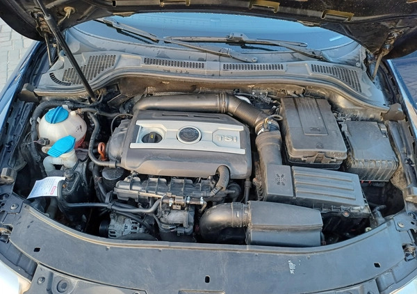 Skoda Superb cena 31900 przebieg: 271000, rok produkcji 2012 z Reda małe 379